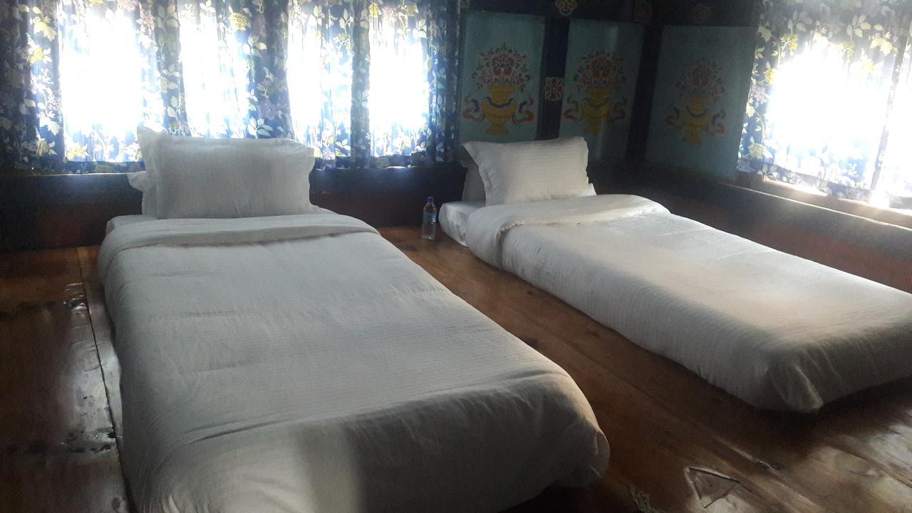 Chimi Lhakhang Village Homestay プナカ エクステリア 写真